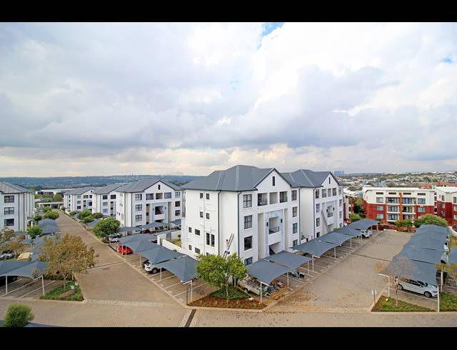 1 BEDROOM APARTMENT FOR SALE IN GREENSTONE HILL
